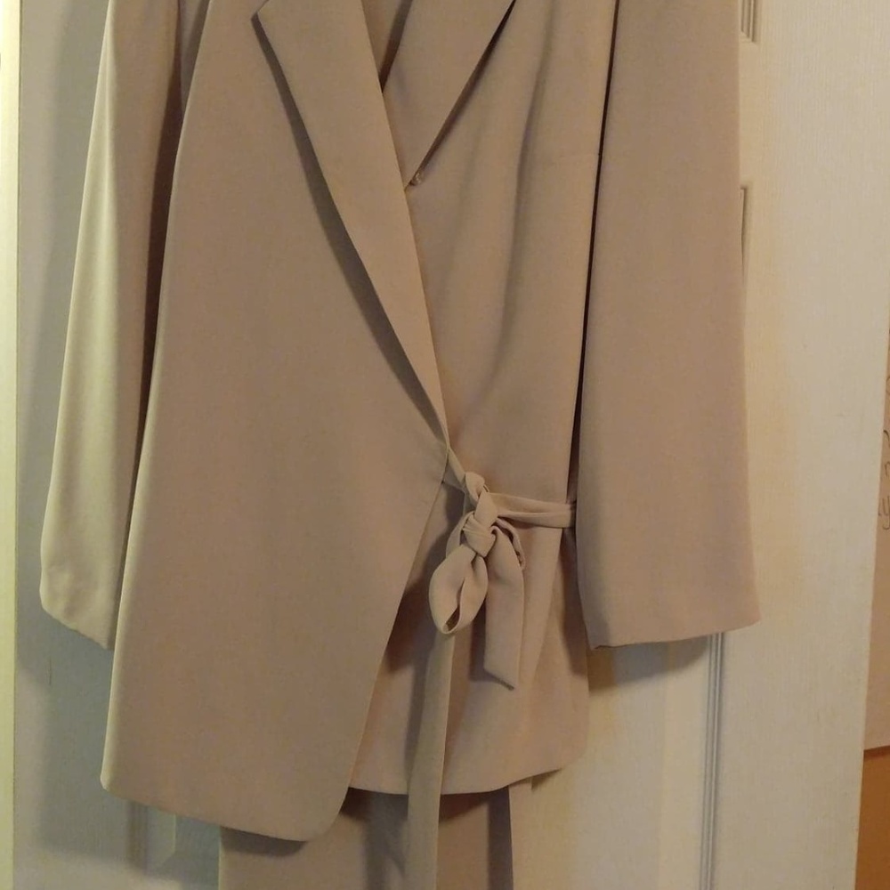 2 Piece Donna Morgan Pants Suit   A1206